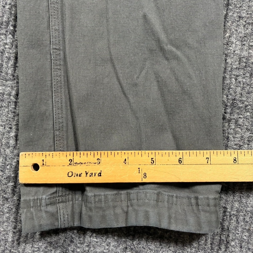 Duluth Trading Flex Fire Hose Cargo Pants Mens Size 36x32 Gray Slim Fit Low Rise - Picture 9 of 10